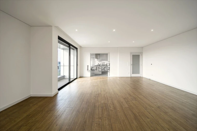 Apartamento T4 para Venda em Cedofeita, Santo Ildefonso, Sé, Miragaia, São Nicolau e Vitória Foto 9