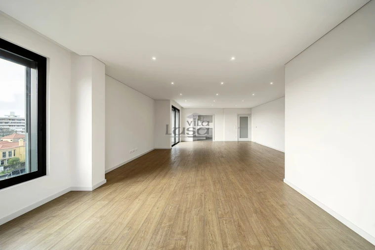 Apartamento T4 para Venda em Cedofeita, Santo Ildefonso, Sé, Miragaia, São Nicolau e Vitória Foto 10