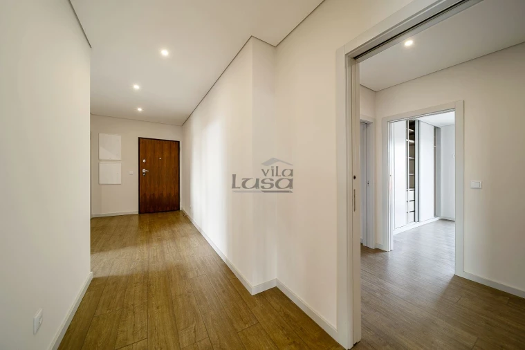 Apartamento T4 para Venda em Cedofeita, Santo Ildefonso, Sé, Miragaia, São Nicolau e Vitória Foto 15