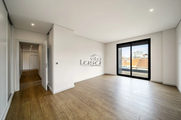Apartamento T4 para Venda em Cedofeita, Santo Ildefonso, Sé, Miragaia, São Nicolau e Vitória Foto 26
