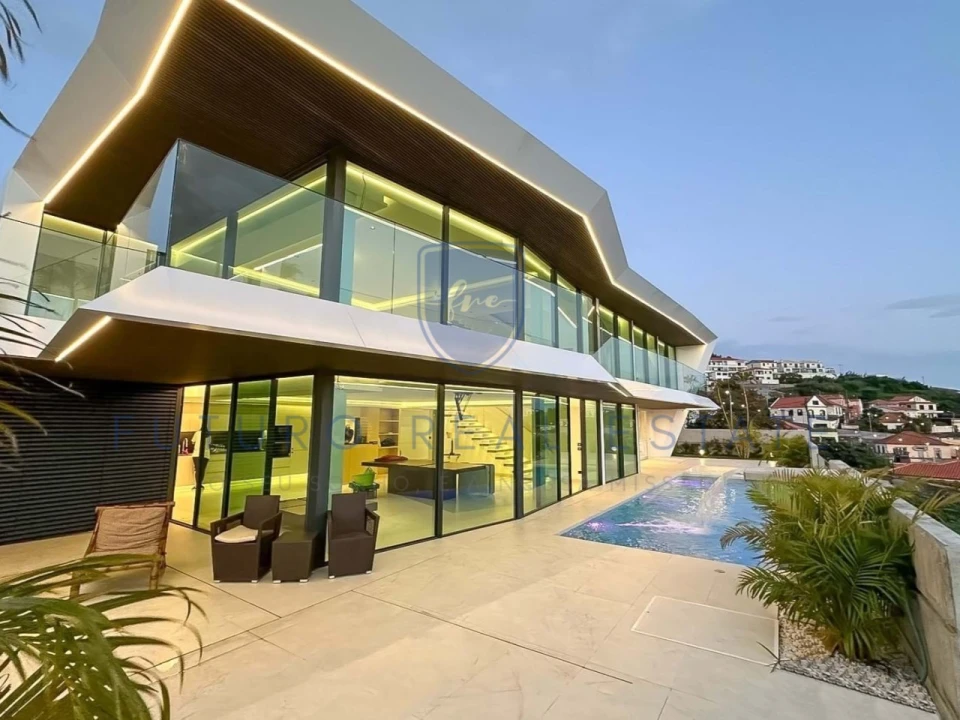 Moradia T4 para Venda em Funchal (Santa Maria Maior) Foto 44