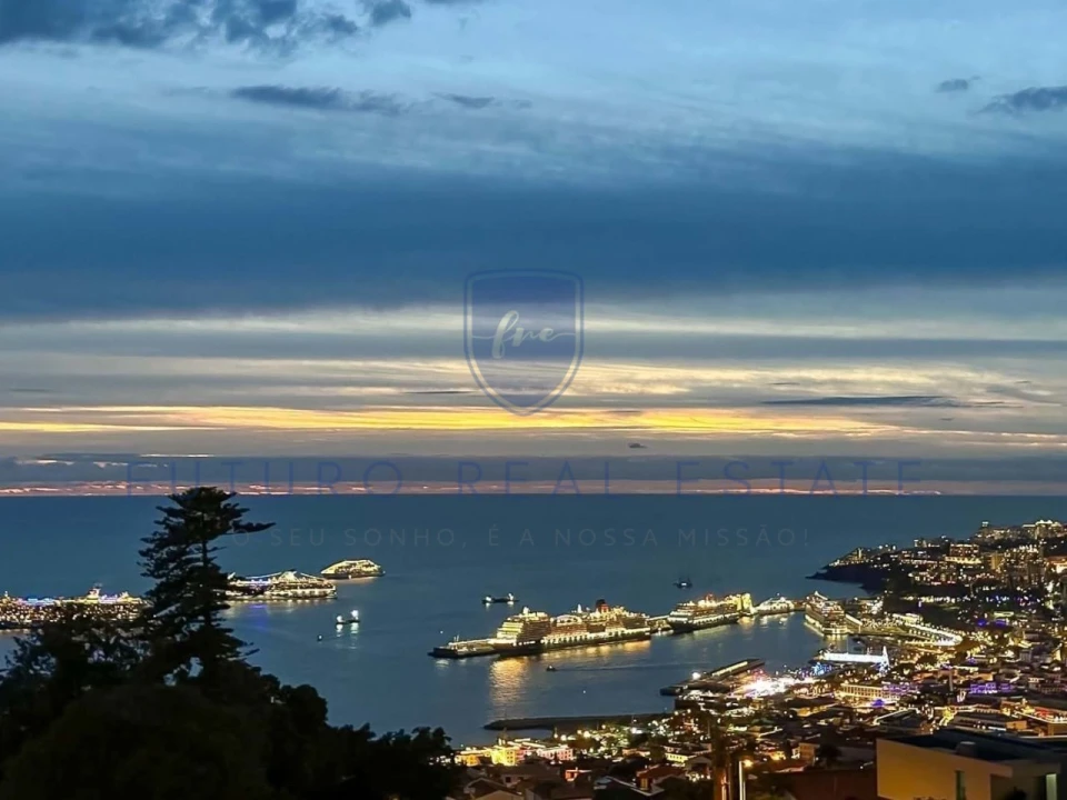 Moradia T4 para Venda em Funchal (Santa Maria Maior) Foto 58