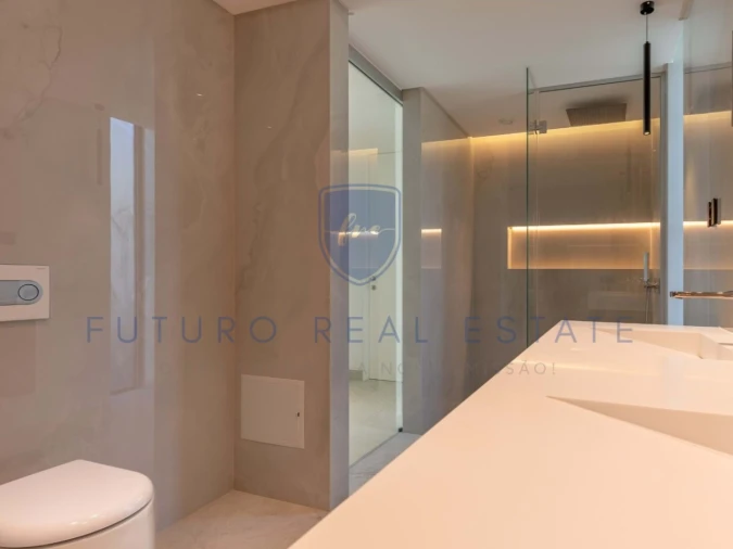 Moradia T4 para Venda em Funchal (Santa Maria Maior) Foto 24