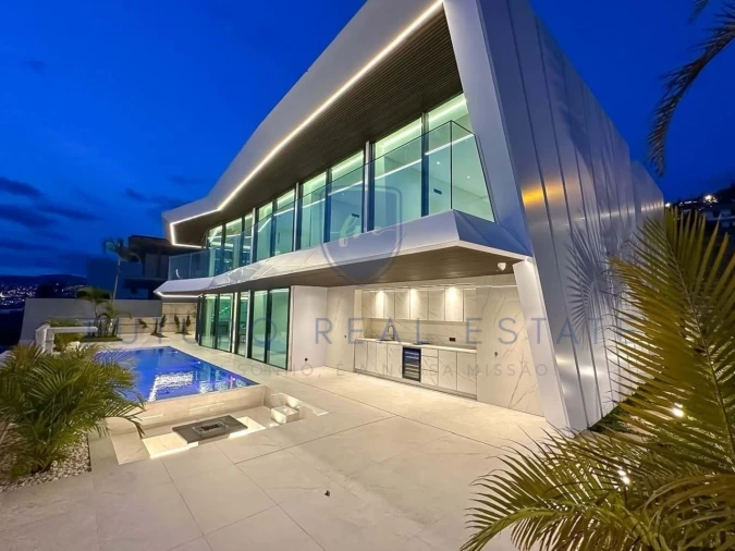 Moradia T4 para Venda em Funchal (Santa Maria Maior) Foto 48