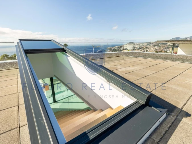 Moradia T4 para Venda em Funchal (Santa Maria Maior) Foto 56