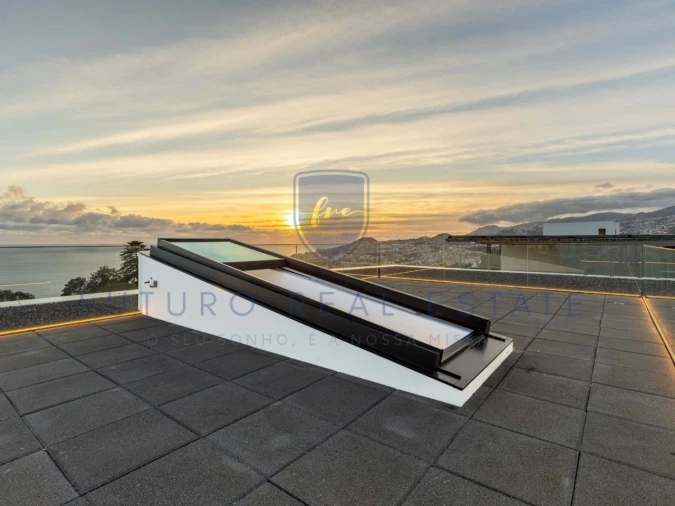 Moradia T4 para Venda em Funchal (Santa Maria Maior) Foto 57