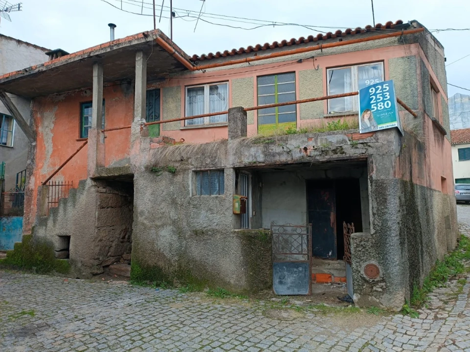 Moradia T3 para Venda em Santar e Moreira Foto 1