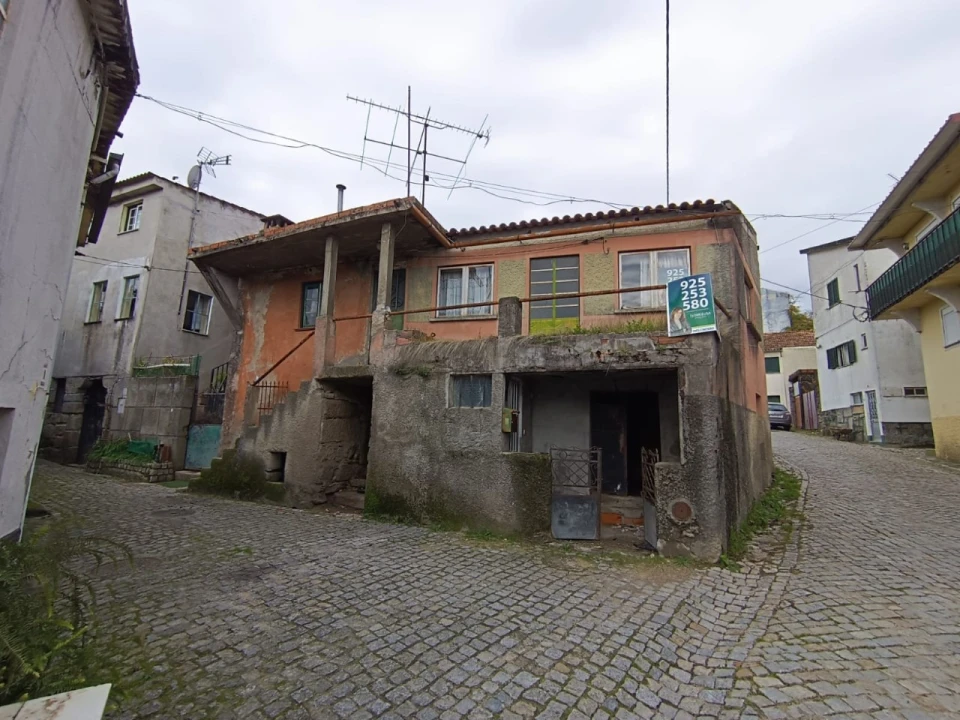 Moradia T3 para Venda em Santar e Moreira Foto 2