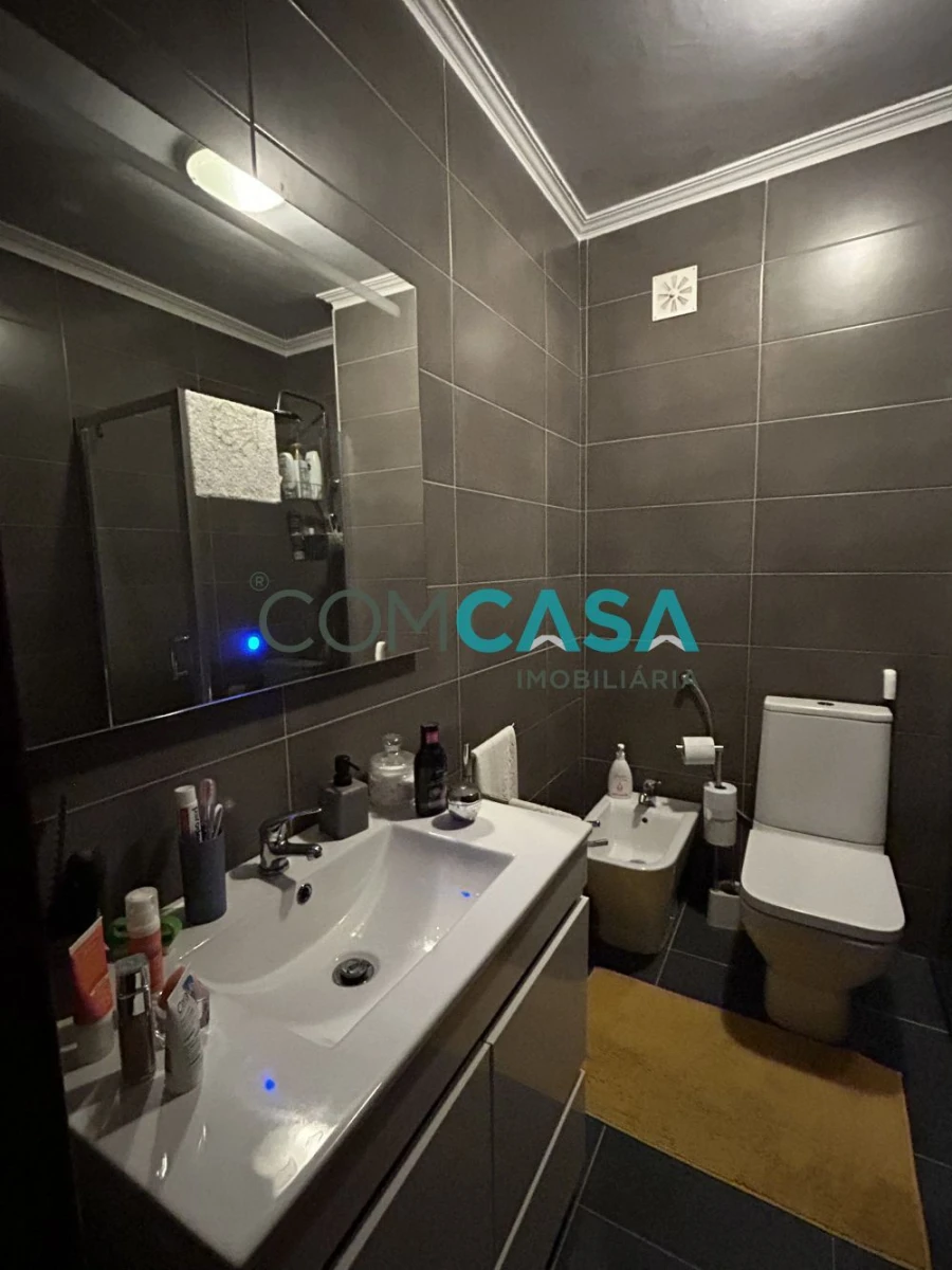 Apartamento T2 para Venda em Cidade da Maia Foto 14