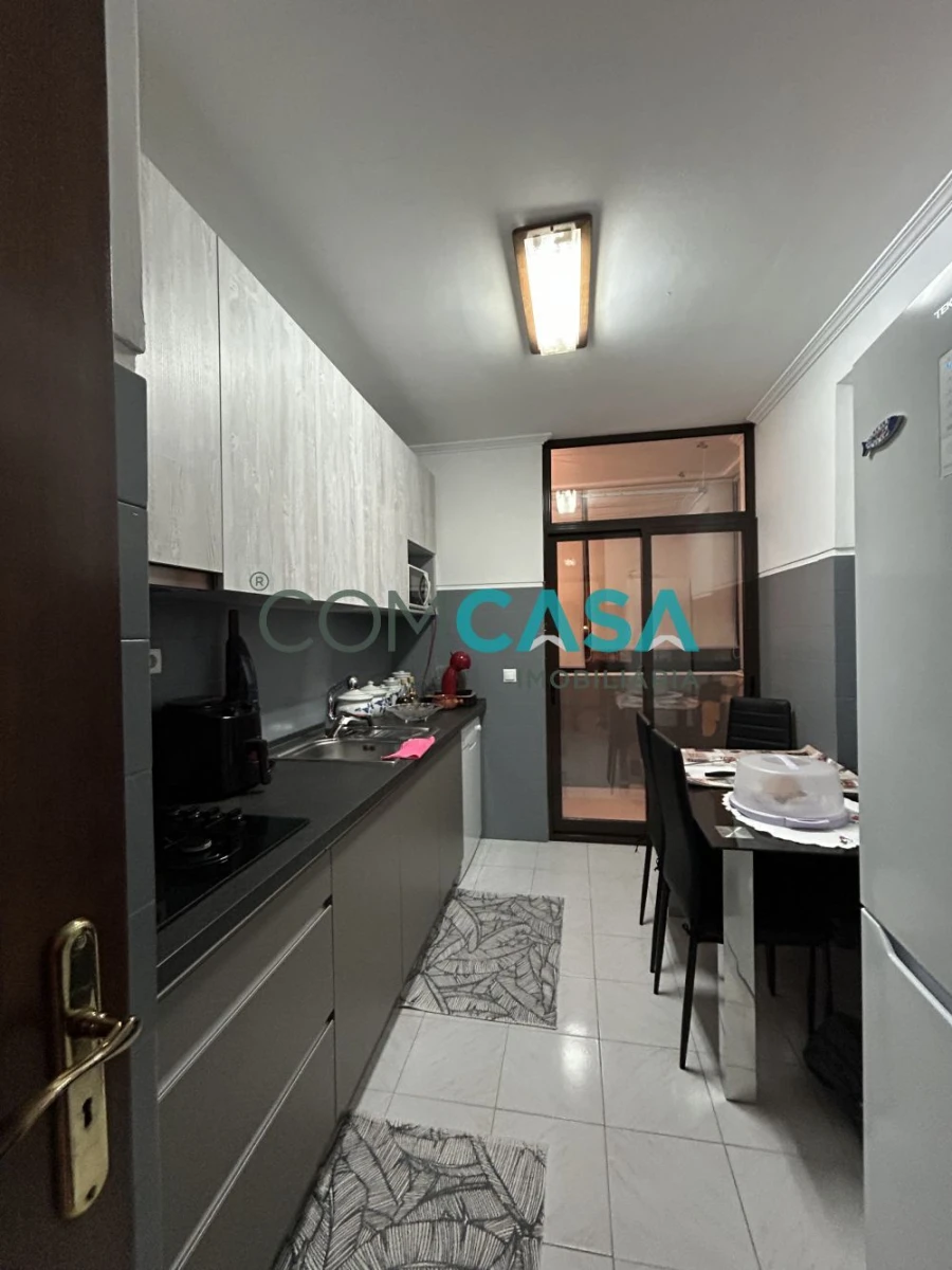 Apartamento T2 para Venda em Cidade da Maia Foto 4