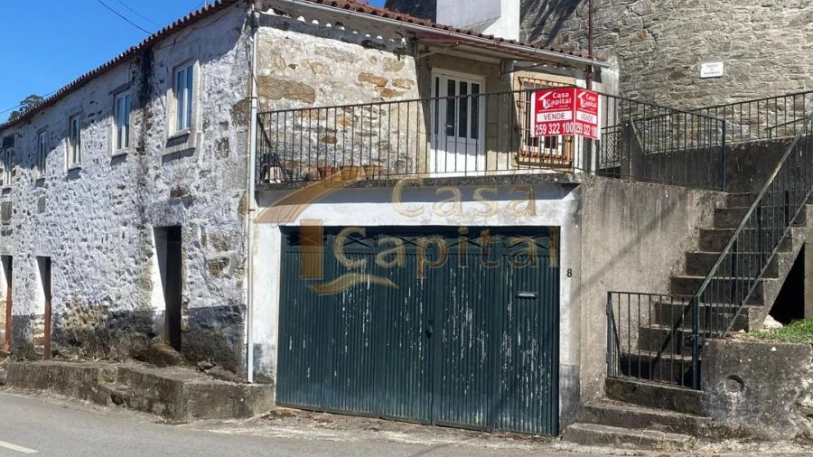Moradia T5 para Venda em Louredo e Fornelos