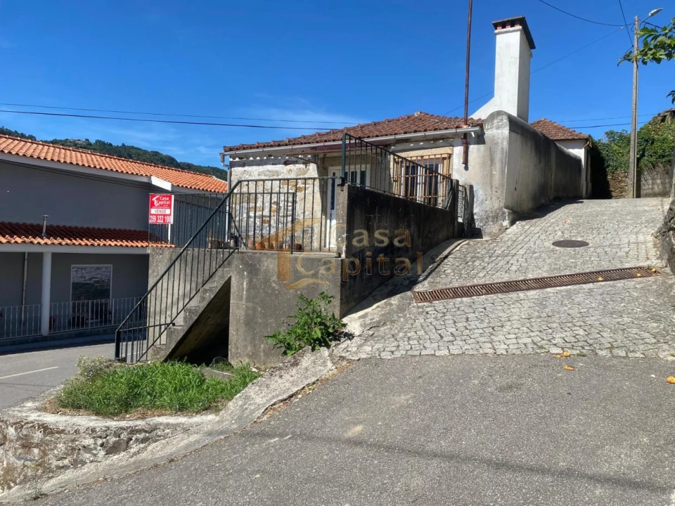 Moradia T5 para Venda em Louredo e Fornelos Foto 2