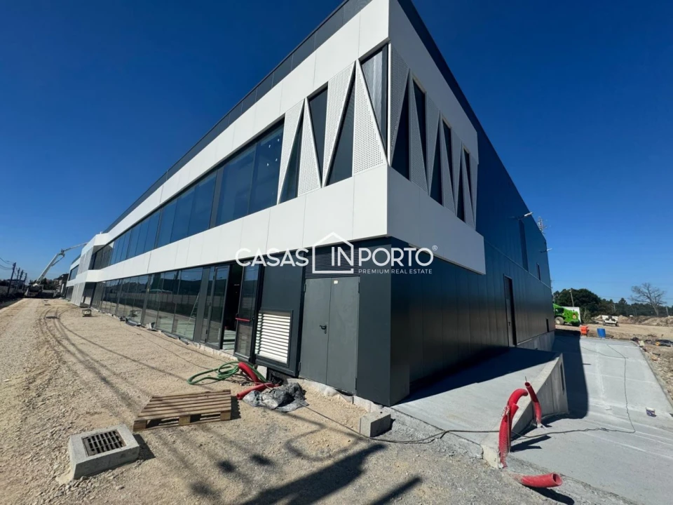 Loja para Arrendamento em Esgueira Foto 10