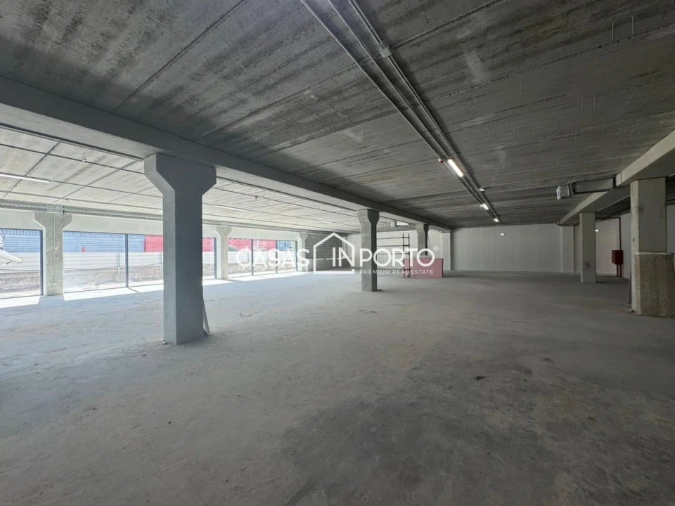 Loja para Arrendamento em Esgueira Foto 4