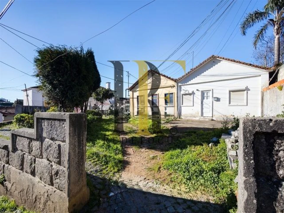 Moradia T2 para Venda em Silvalde Foto 19