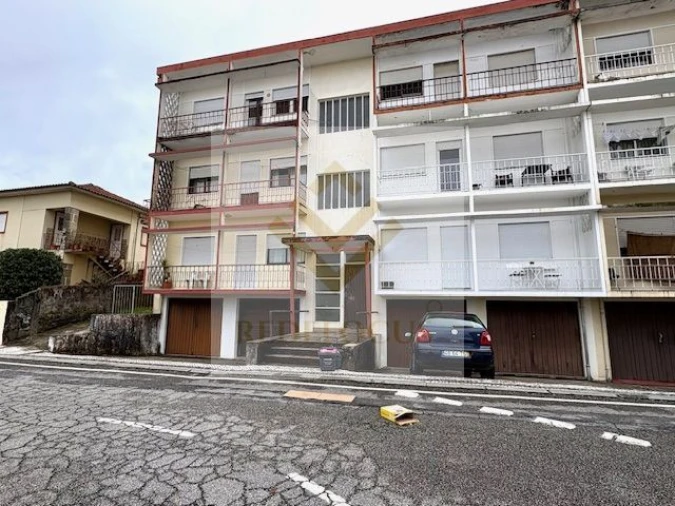 Apartamento T3 para Venda em São João da Madeira Foto 1