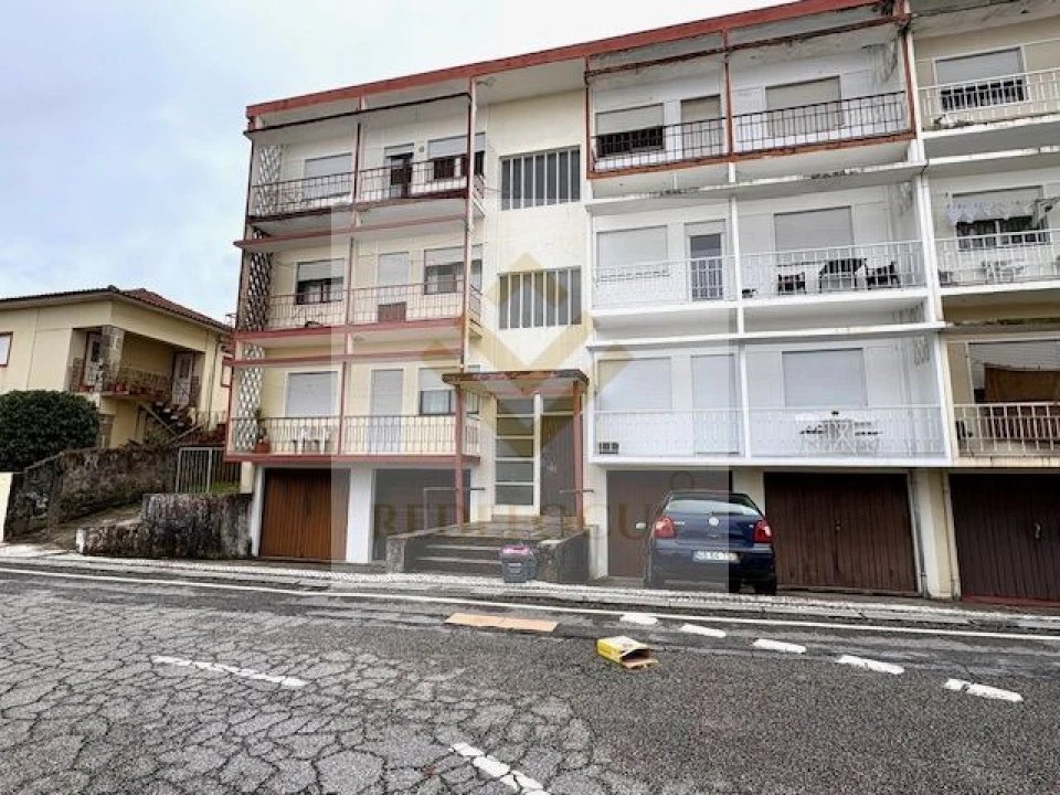 Apartamento T3 para Venda em São João da Madeira Foto 1