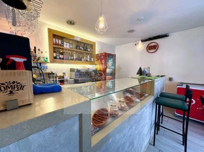 Loja para Trespasse em Santa Maria da Feira, Travanca, Sanfins e Espargo Foto 10