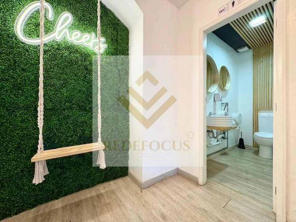 Loja para Trespasse em Santa Maria da Feira, Travanca, Sanfins e Espargo Foto 8