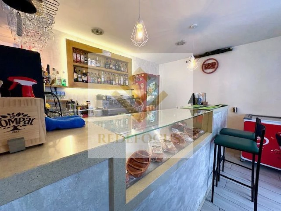 Loja para Trespasse em Santa Maria da Feira, Travanca, Sanfins e Espargo Foto 10