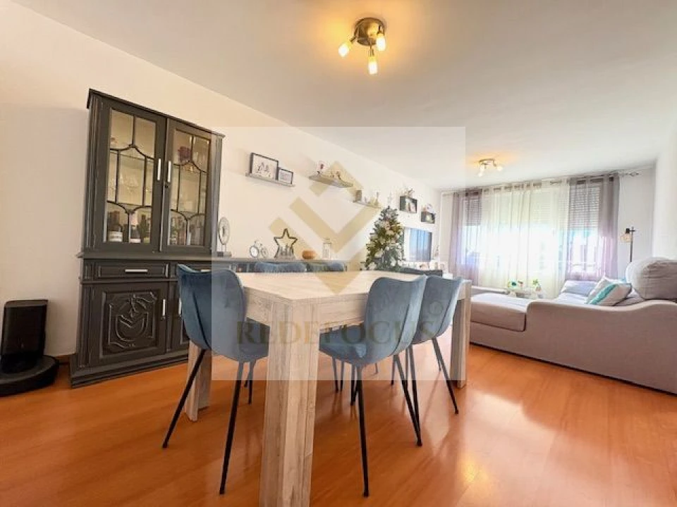 Apartamento T2 para Venda em Gulpilhares e Valadares Foto 2