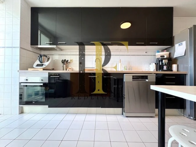 Apartamento T2 para Venda em Gulpilhares e Valadares Foto 9