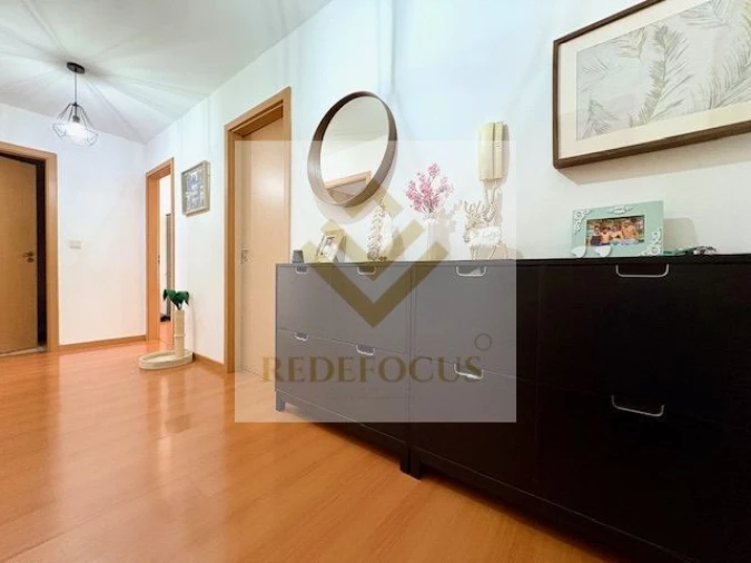 Apartamento T2 para Venda em Gulpilhares e Valadares Foto 1