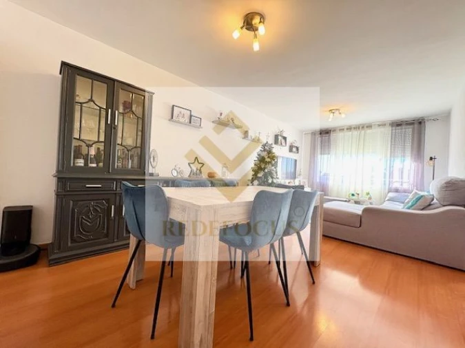 Apartamento T2 para Venda em Gulpilhares e Valadares Foto 2