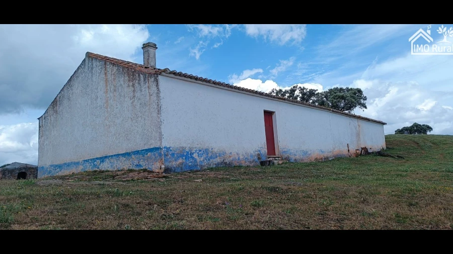 Quinta T1 para Venda em Salvada e Quintos