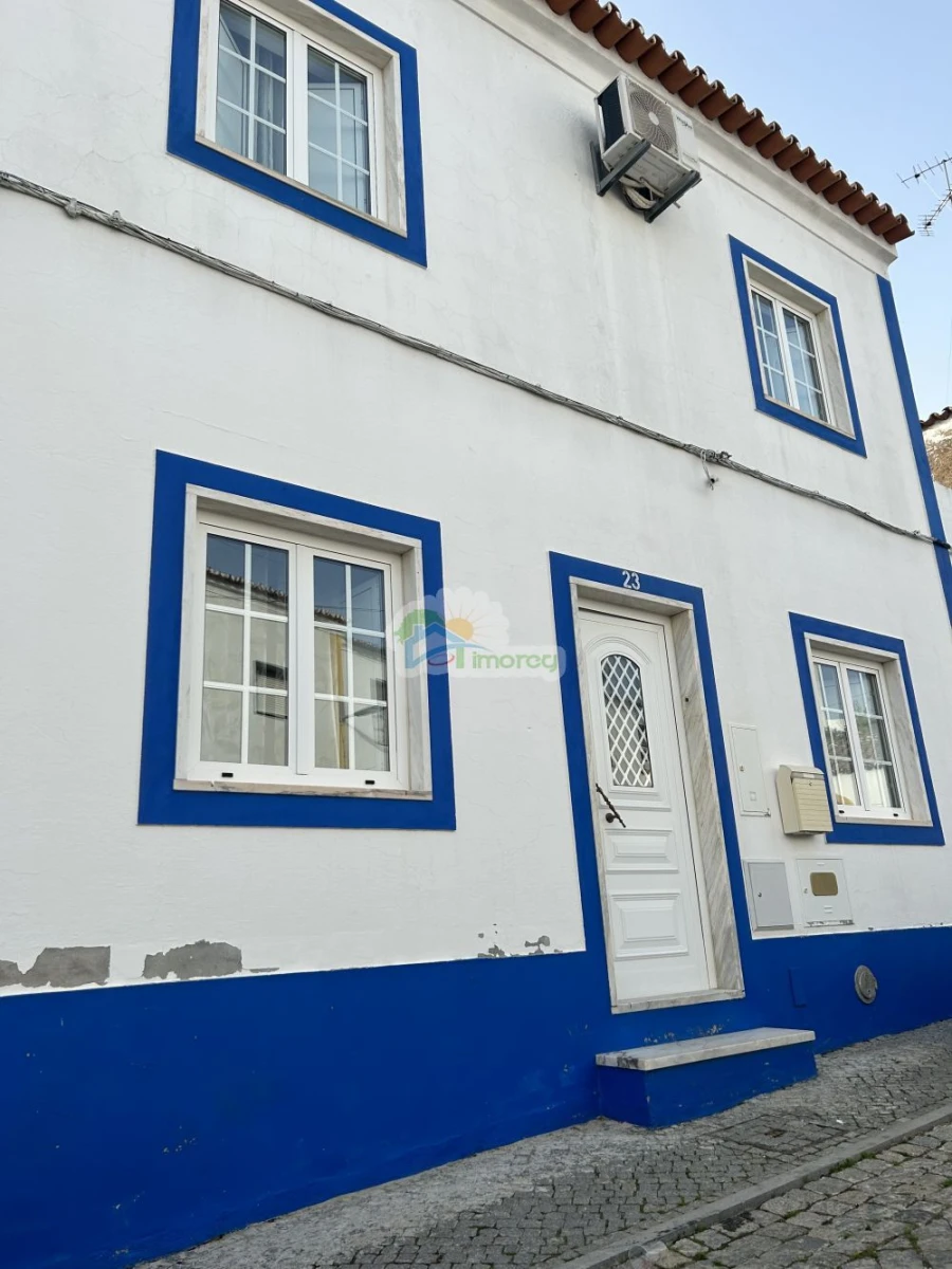 Moradia T4 para Venda em Redondo Foto 1