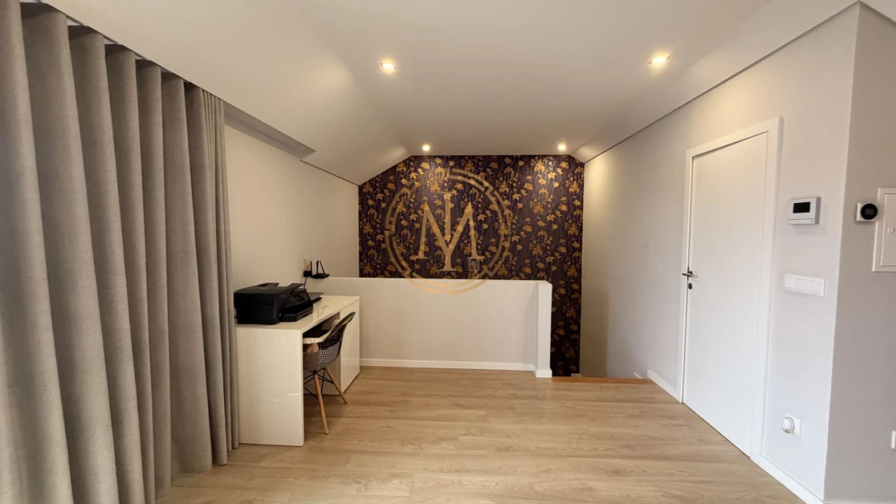 Moradia T4 para Venda em Canidelo Foto 31