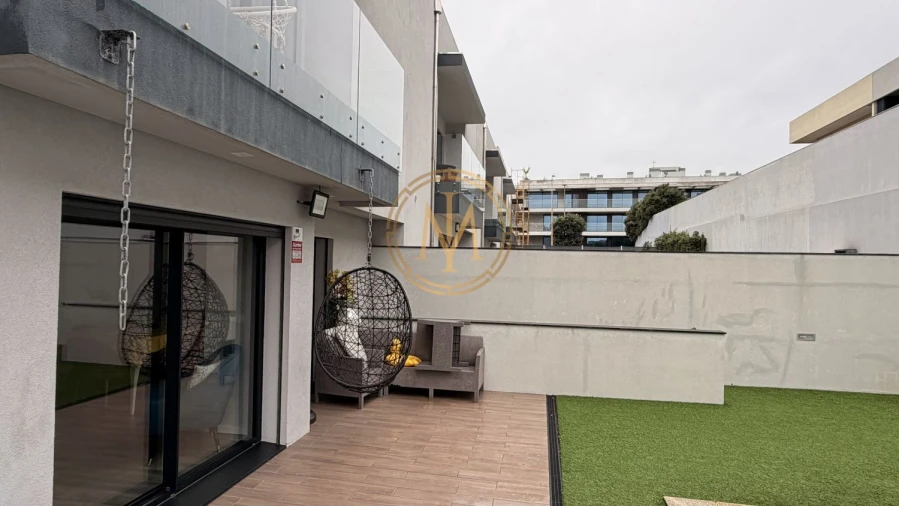 Moradia T4 para Venda em Canidelo Foto 36