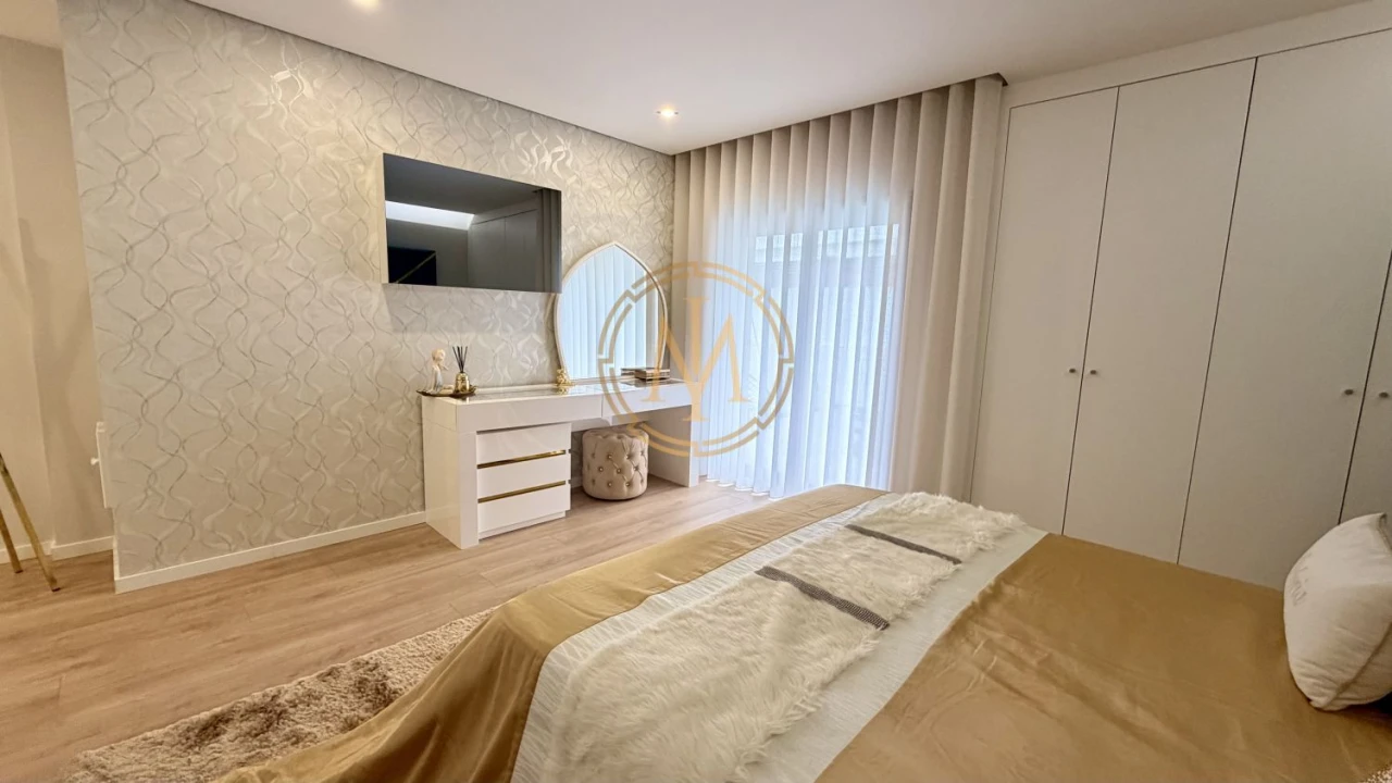 Moradia T4 para Venda em Canidelo Foto 18