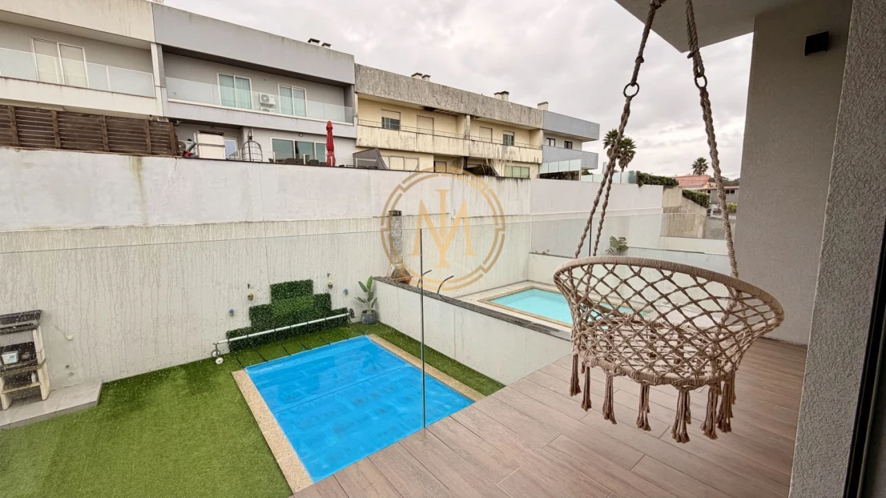 Moradia T4 para Venda em Canidelo Foto 15