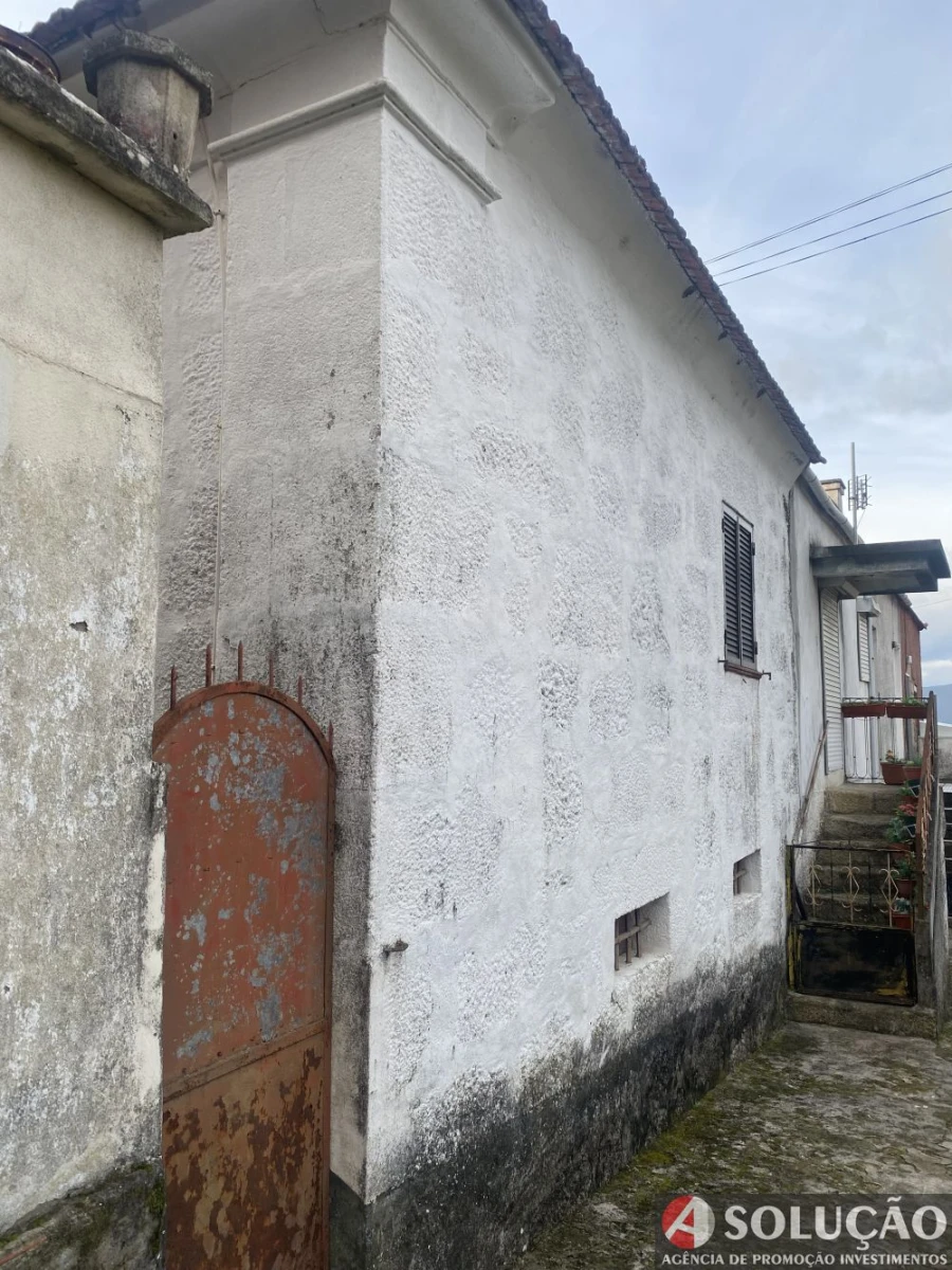 Moradia T2 para Venda em Barro Foto 3