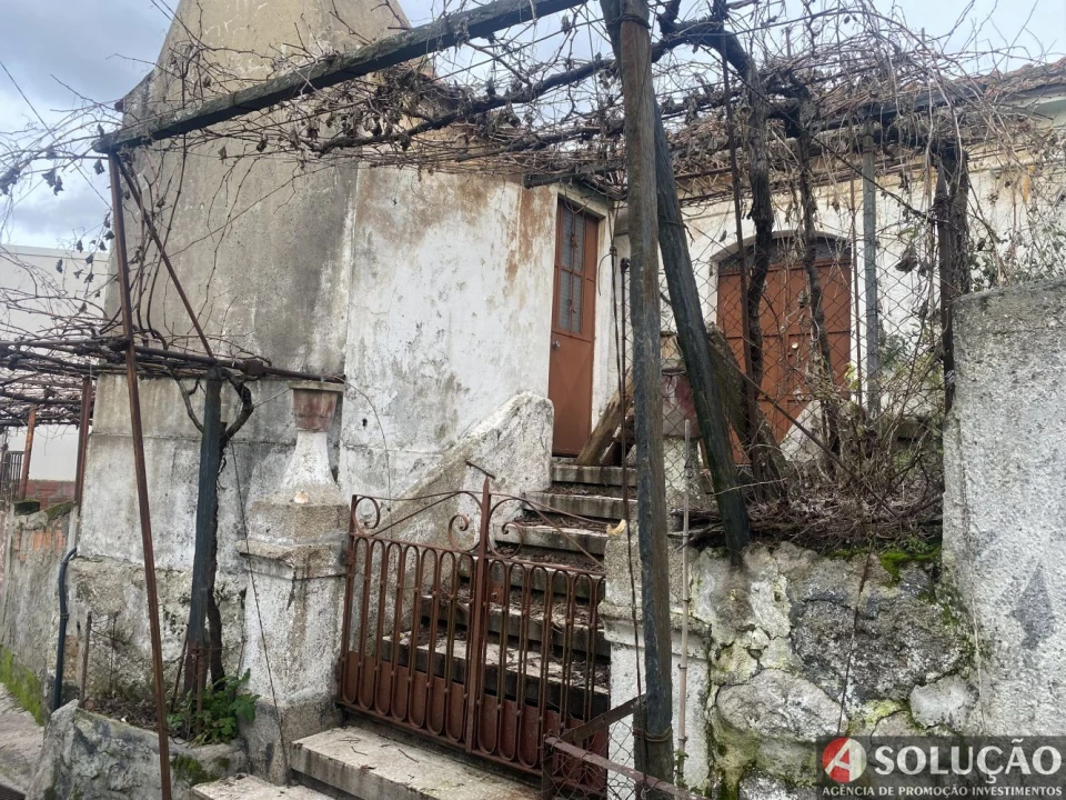 Moradia T2 para Venda em Barro Foto 4