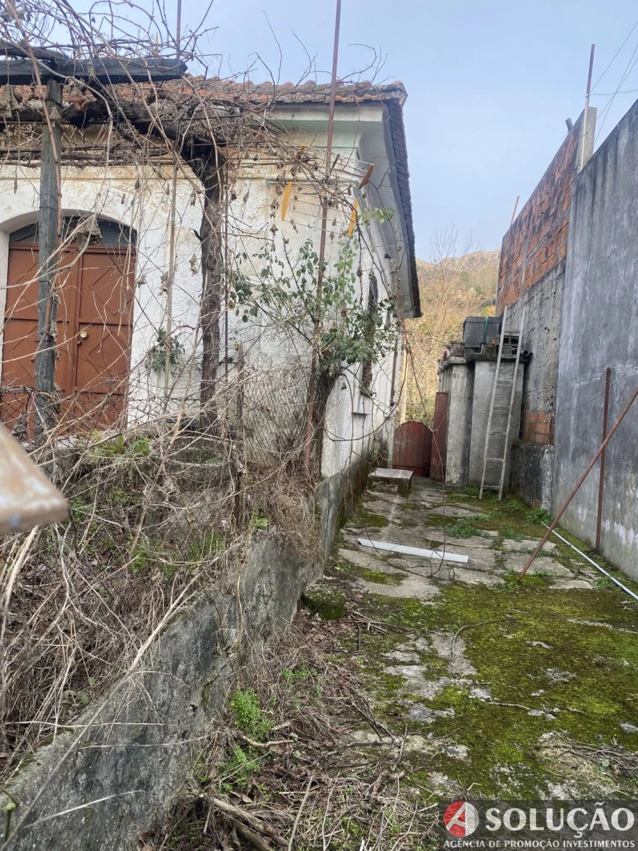 Moradia T2 para Venda em Barro Foto 6