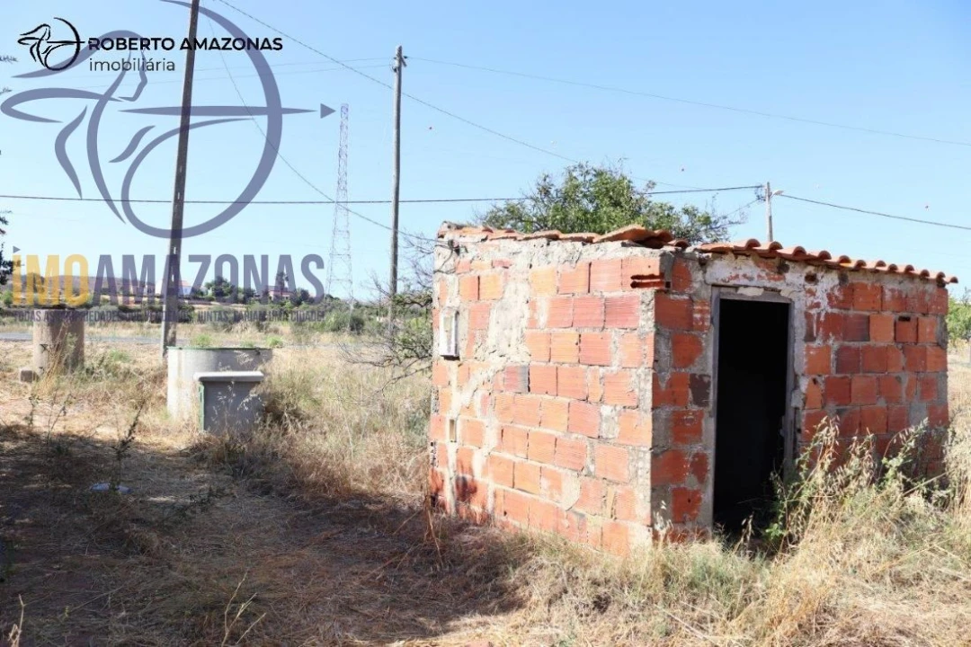 Terreno para Venda em Silves Foto 1