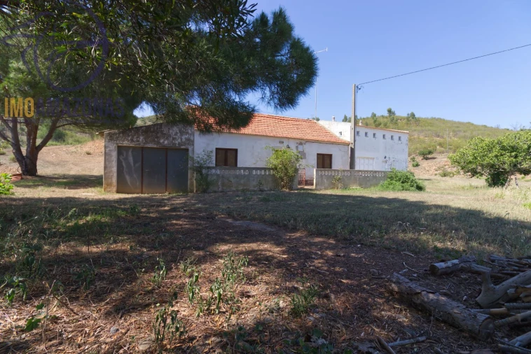 Quinta T3 para Venda em Monchique Foto 2