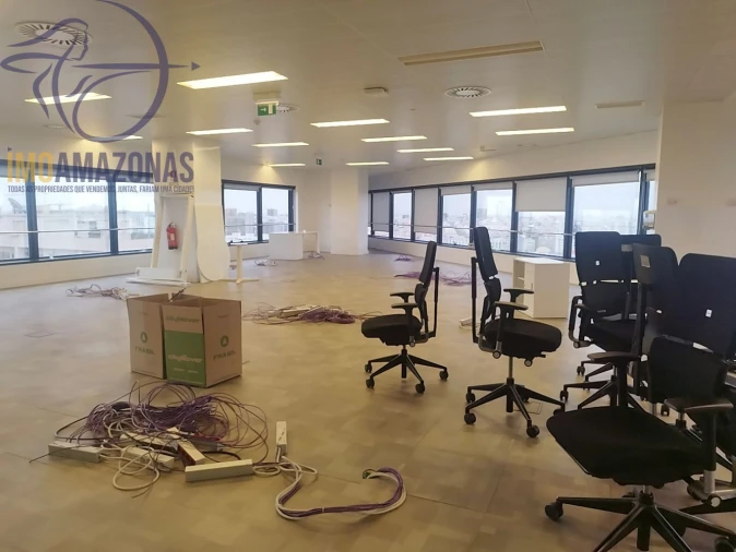 Loja para Arrendamento em Avenidas Novas Foto 8