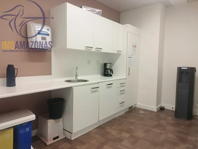 Loja para Arrendamento em Avenidas Novas Foto 15