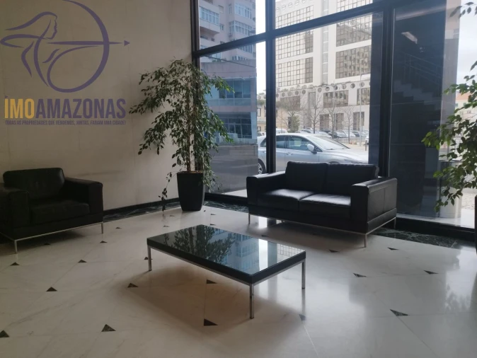 Loja para Arrendamento em Avenidas Novas Foto 5