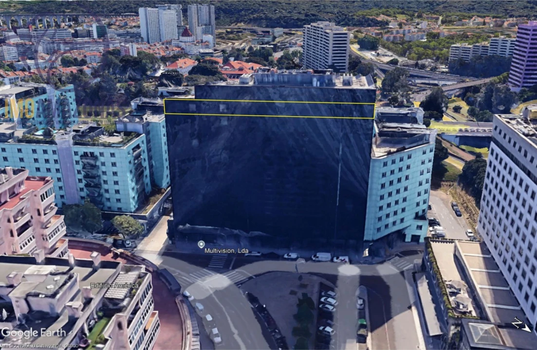 Loja para Arrendamento em Avenidas Novas Foto 1