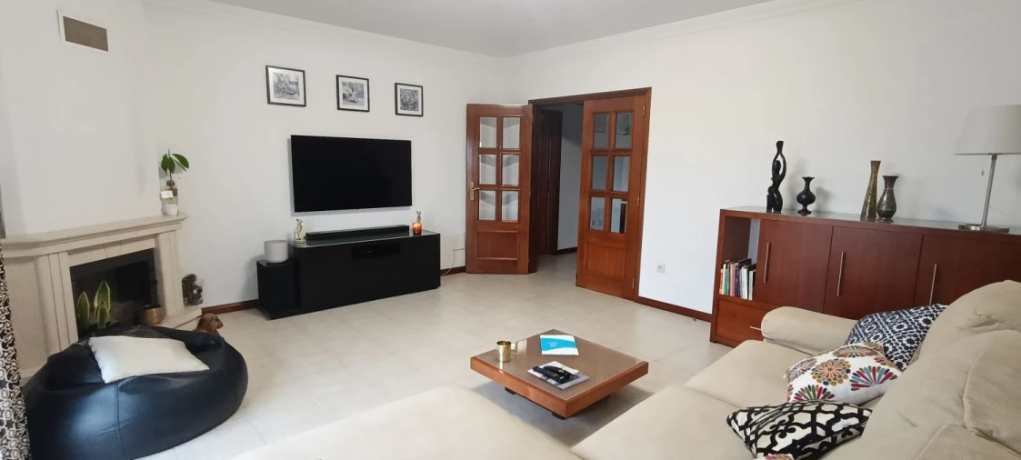 Apartamento T3 para Venda em Oiã Foto 4