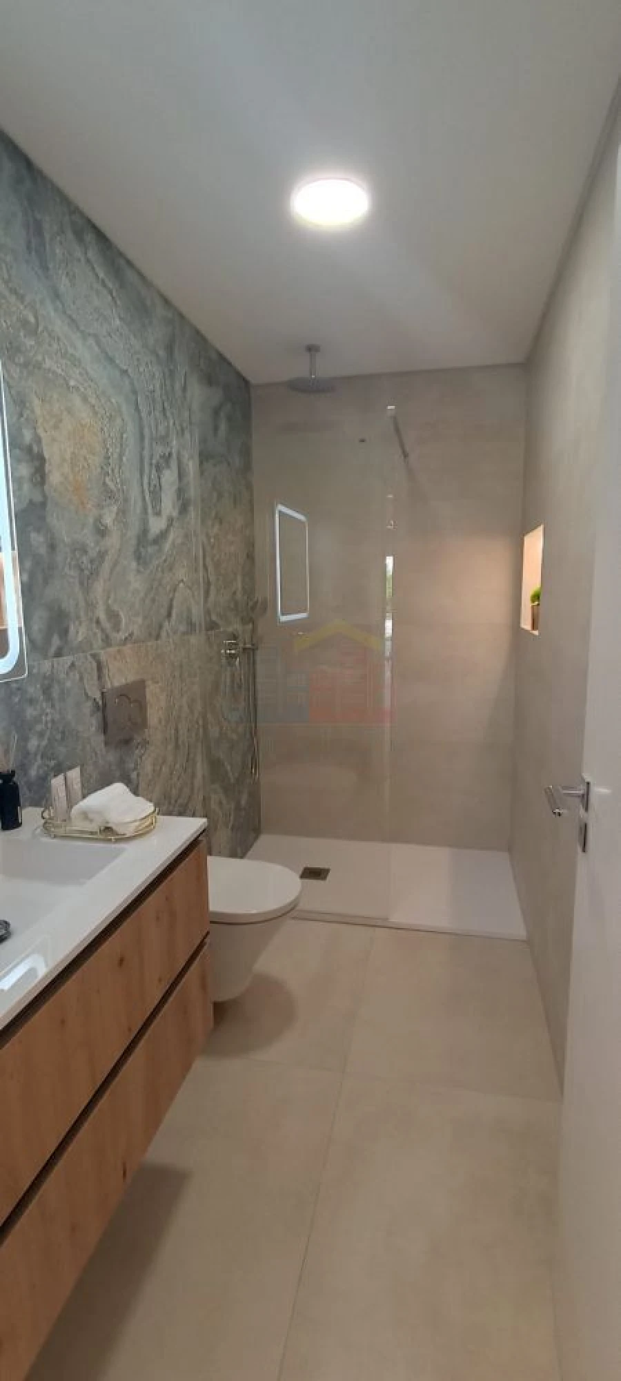 Apartamento T2 para Venda em São Domingos de Benfica Foto 4