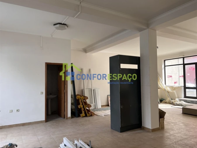 Loja para Arrendamento em Castelo Branco Foto 3