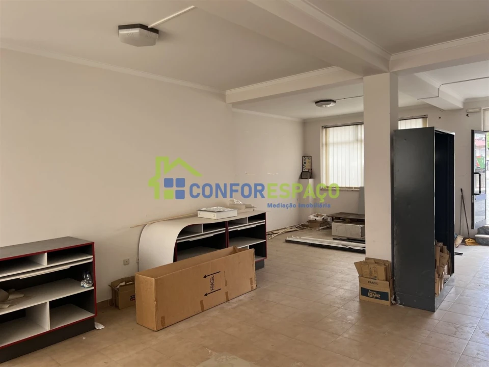 Loja para Arrendamento em Castelo Branco Foto 7