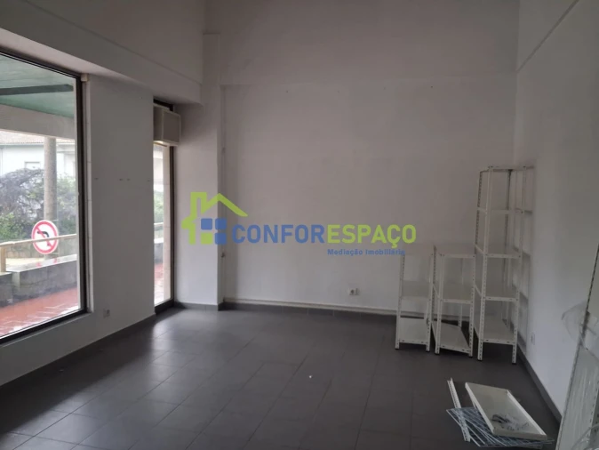 Loja para Arrendamento em Castelo Branco Foto 3