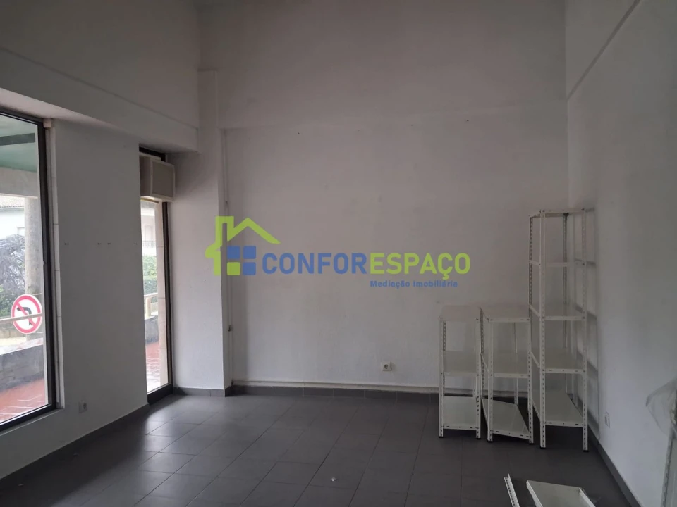 Loja para Arrendamento em Castelo Branco Foto 2
