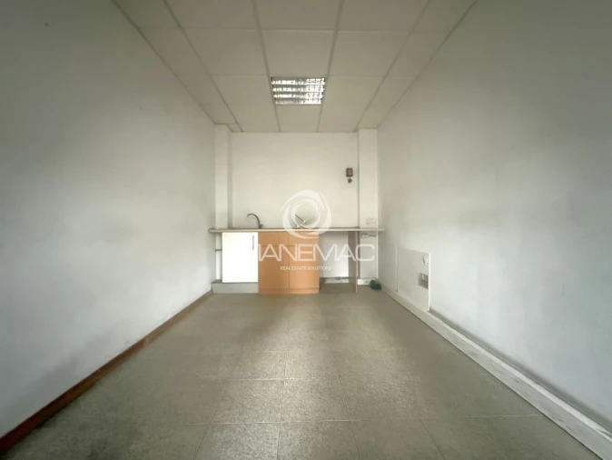 Loja para Arrendamento em Perafita, Lavra e Santa Cruz do Bispo Foto 13